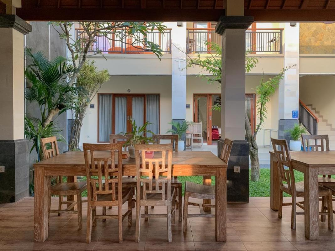 Lotus Bali Guest House Canggu Exterior foto