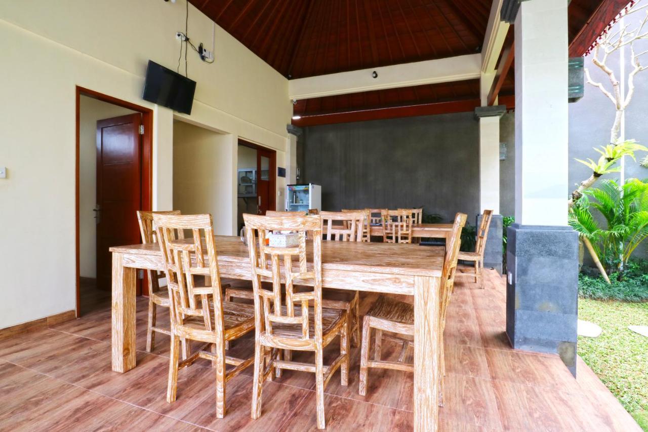 Lotus Bali Guest House Canggu Exterior foto
